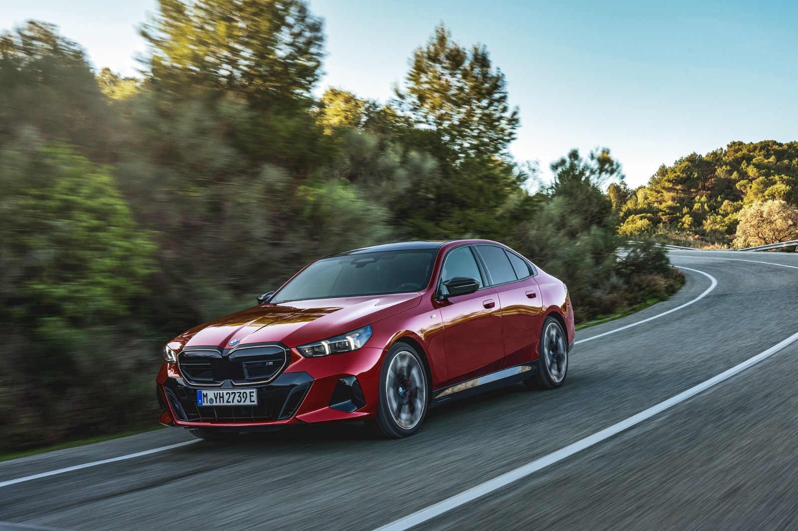 宝马5系大鼻孔两门轿跑敞篷四座,新款宝马5系外观图