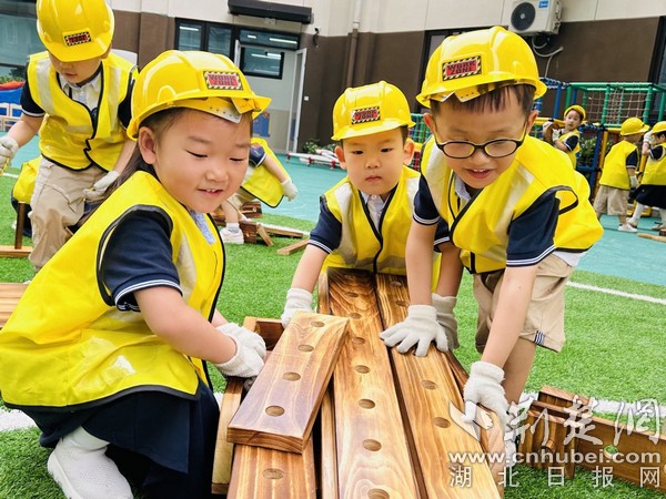 庆六一回味童年,庆六一伴成长