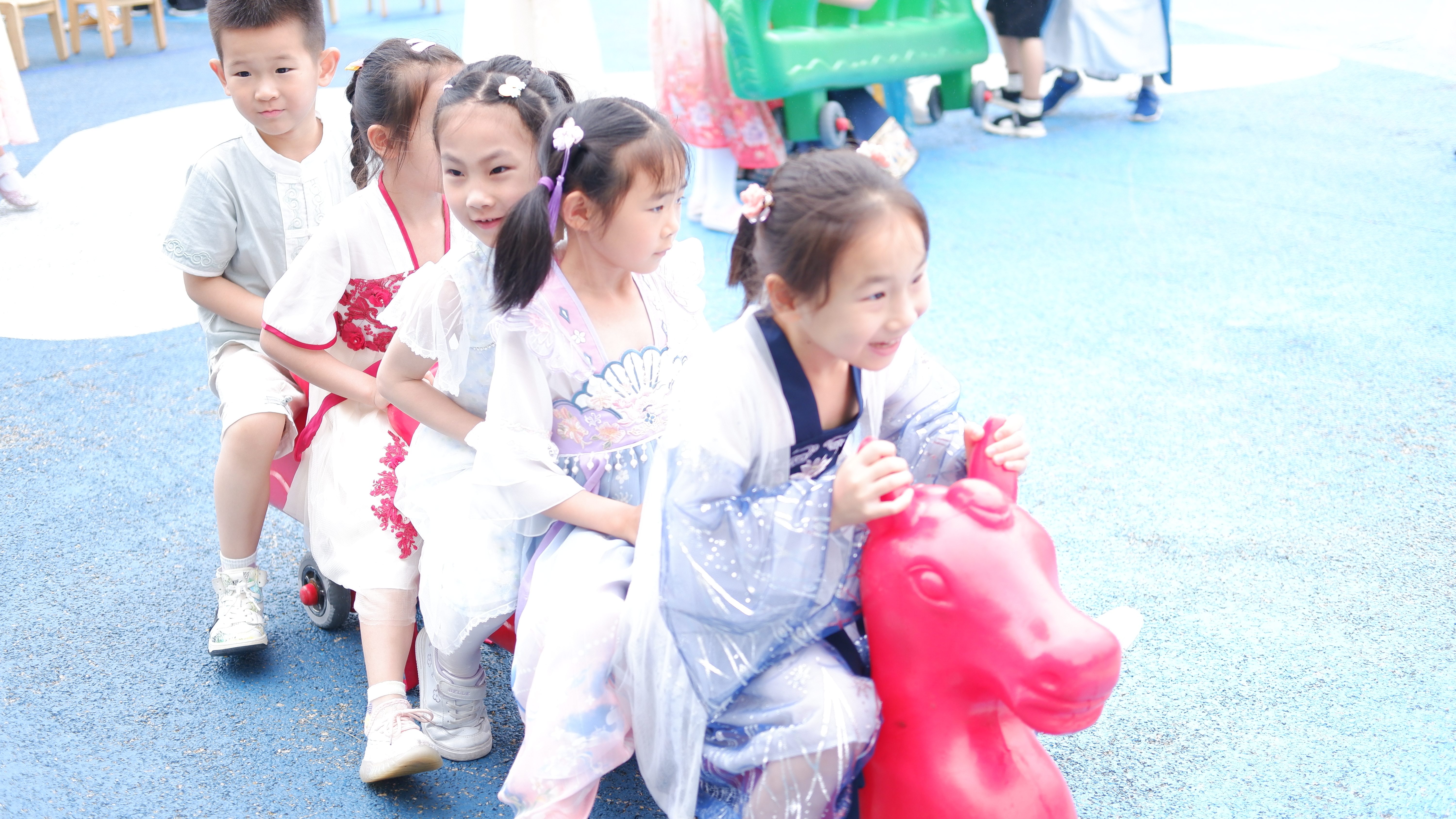 把运动馆搬进幼儿园,中国宋代汉服运动