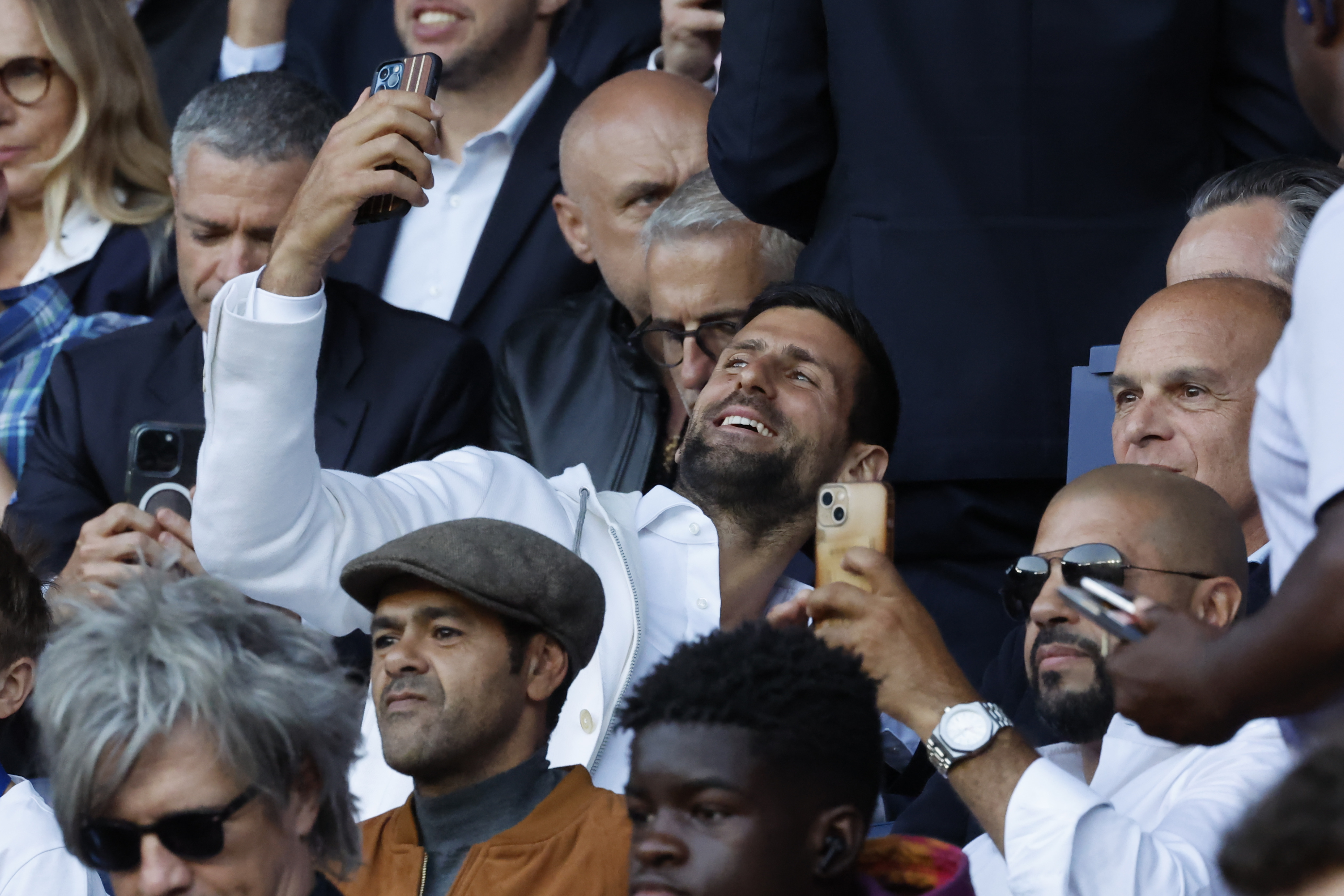 巴黎圣日耳曼提前夺冠纳赛尔,巴黎圣日耳曼夺冠球迷