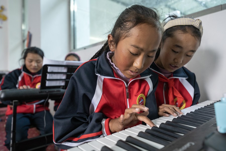 国道之行从雪山奔向大海|珠峰脚下的钢琴课