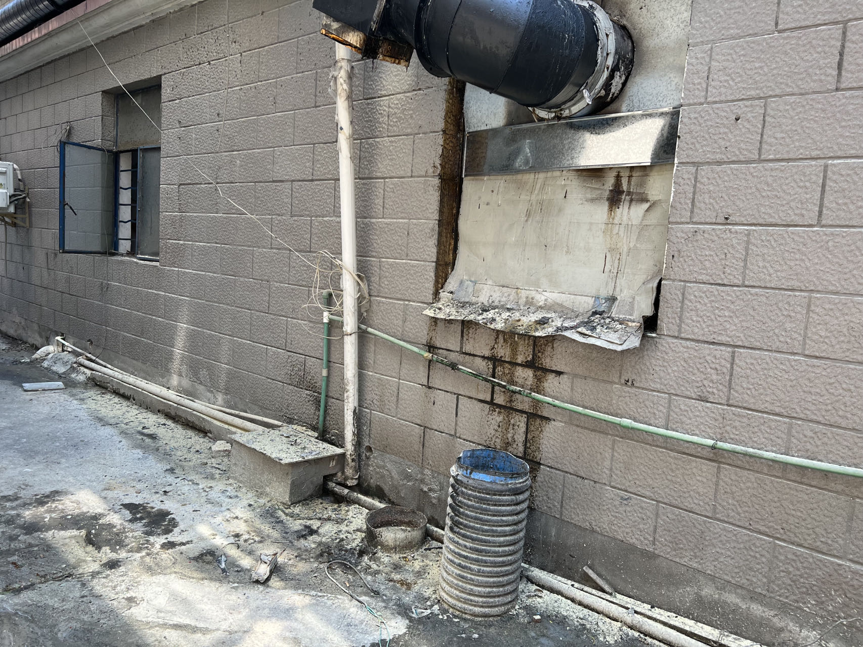 消防员上门表扬,全国网友点赞的“灭火侠”找到,是一群杭州的快递员