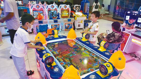 室内儿童乐园天气越来越冷,天气转凉室内儿童乐园