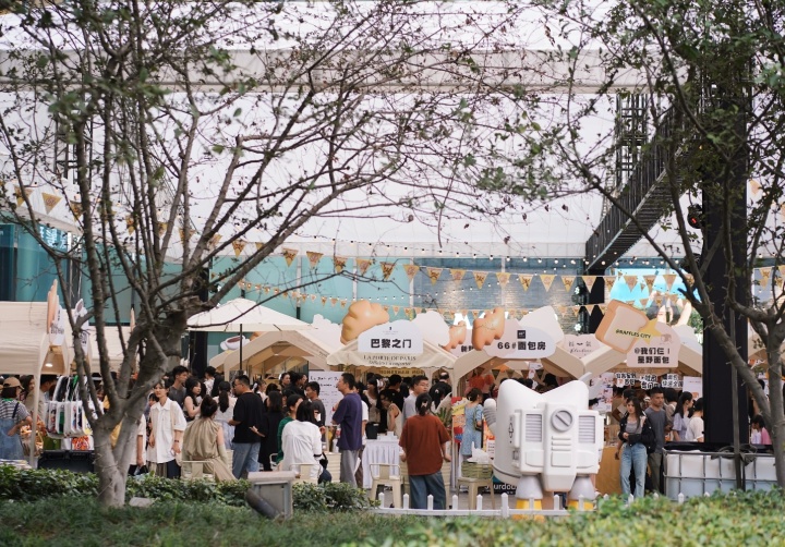 杭州来福士中心6周年庆xJeremyville杭州首展、发福面包节活动多多