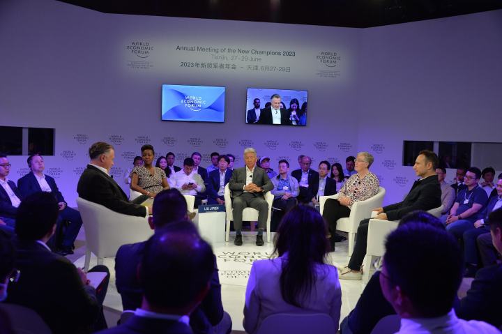 这项世界大学排名今天公布北大清华分列第几？你服不服？