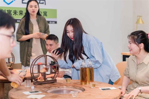 鍚堣偉鍒涘瘬鍏瘬,鍒涘瘬鍏瘬鍚堣偉