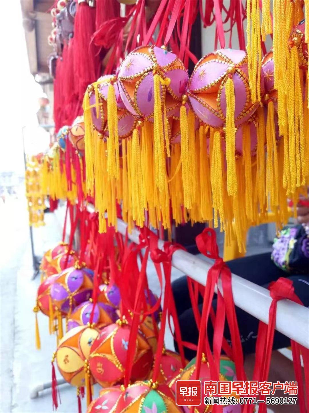 晚安十点（2023.7.7）丨手信你会挑什么？冤种朋友分分钟突破你的想象