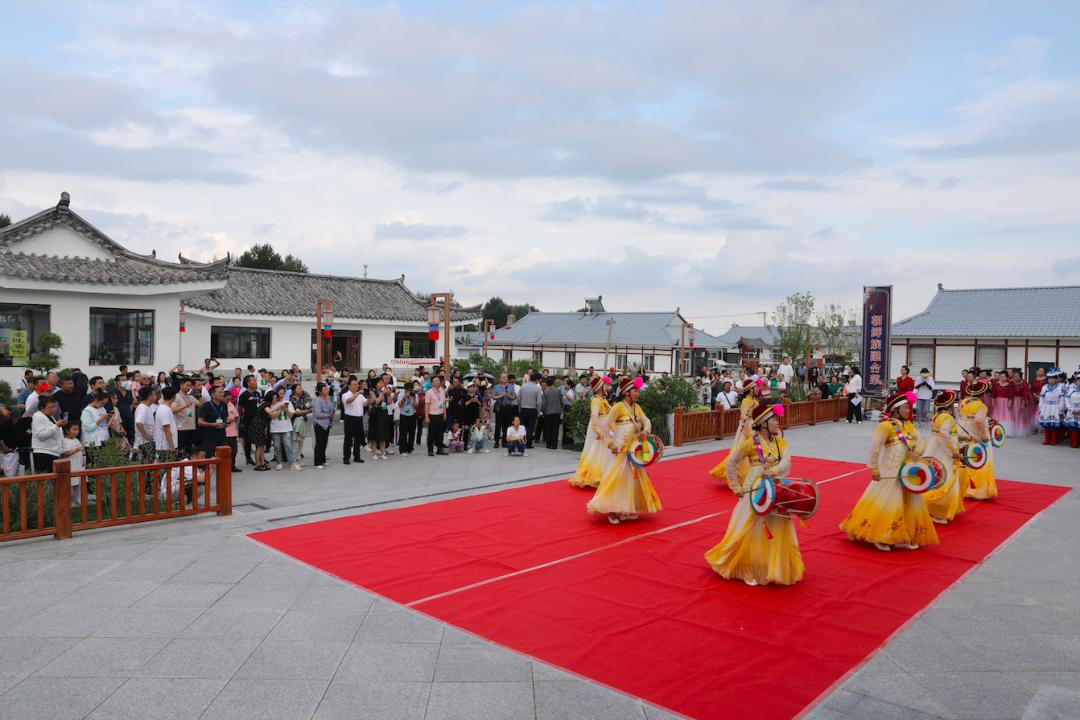 兴安日报｜全国地市百家媒体眼中，岭上兴安石榴花开正艳