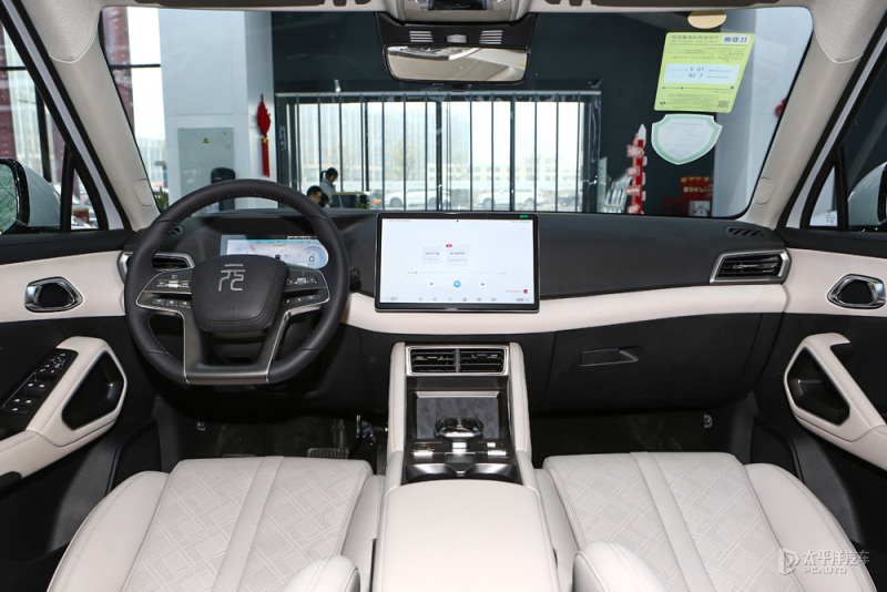 9.98万比亚迪落地价,比亚迪元up车型官宣