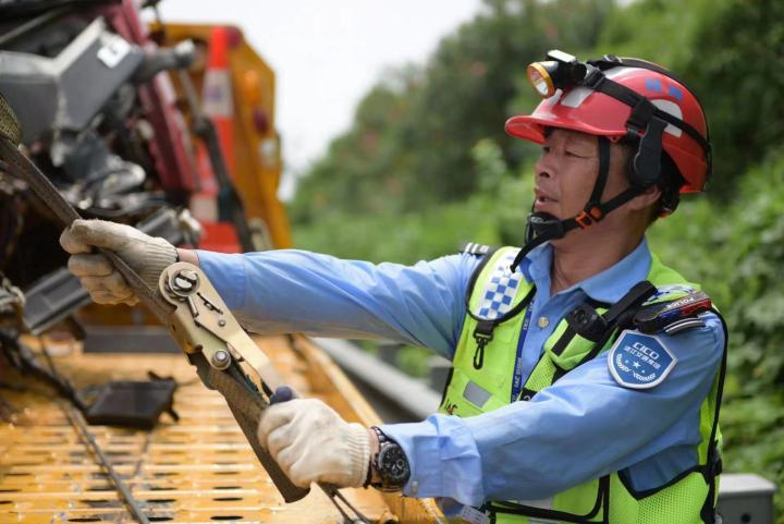 浙江高速救援拖车哪家好,杭州机场高速拖车救援平台