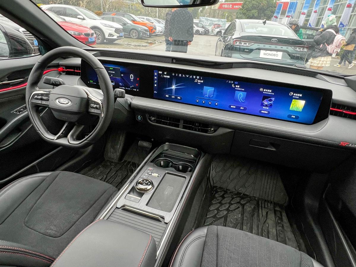 观网测评丨福特蒙迪欧E-混动版，百公里油耗只要0.3元？