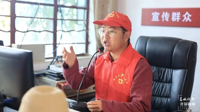 “云南十大新闻人物”20年·回访｜曲靖“老村长”赵朝鹏：带着荣誉和情怀，成为乡村振兴路上的“闪耀星光”